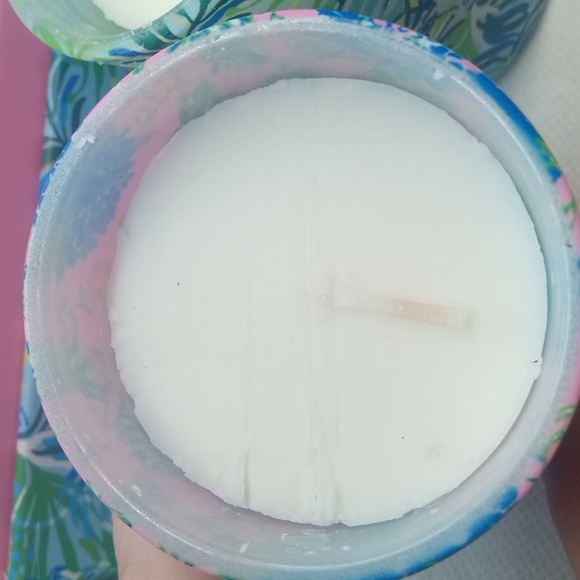LILLY PULITZER VOTIVE CANDLE SET - Picture 5 of 13